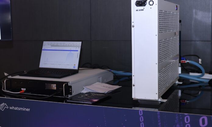 마이크로BT, 아부다비에서 WhatsMiner M70 출시, 지속 가능한 비트코인 채굴을 위한 노력 강화 1
