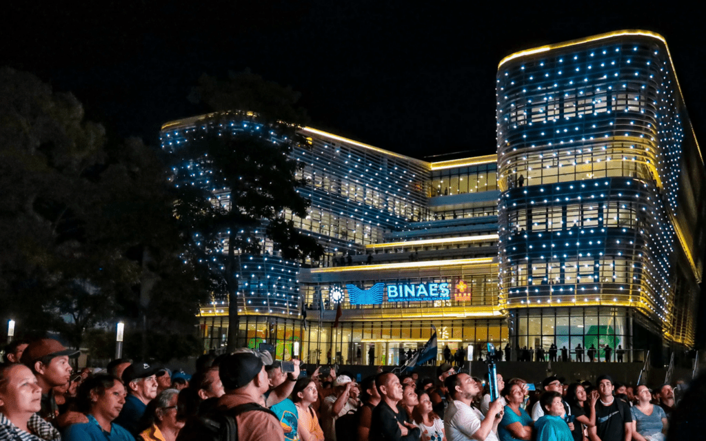 Bukele’s Futuristic BINAES Library Blends Books, Bitcoin, and Family Play in Revitalized Capital 2